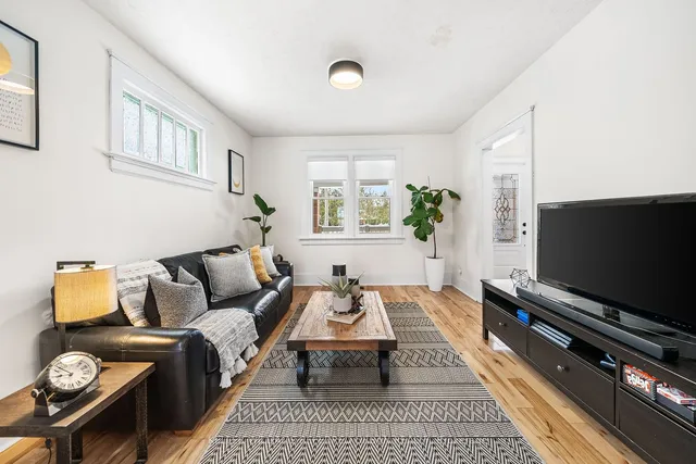 Additional image 8 of 21 Major St