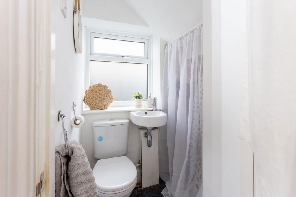 Additional image 7 of Rocklands Avenue, Baildon, Shipley, BD17 5NF