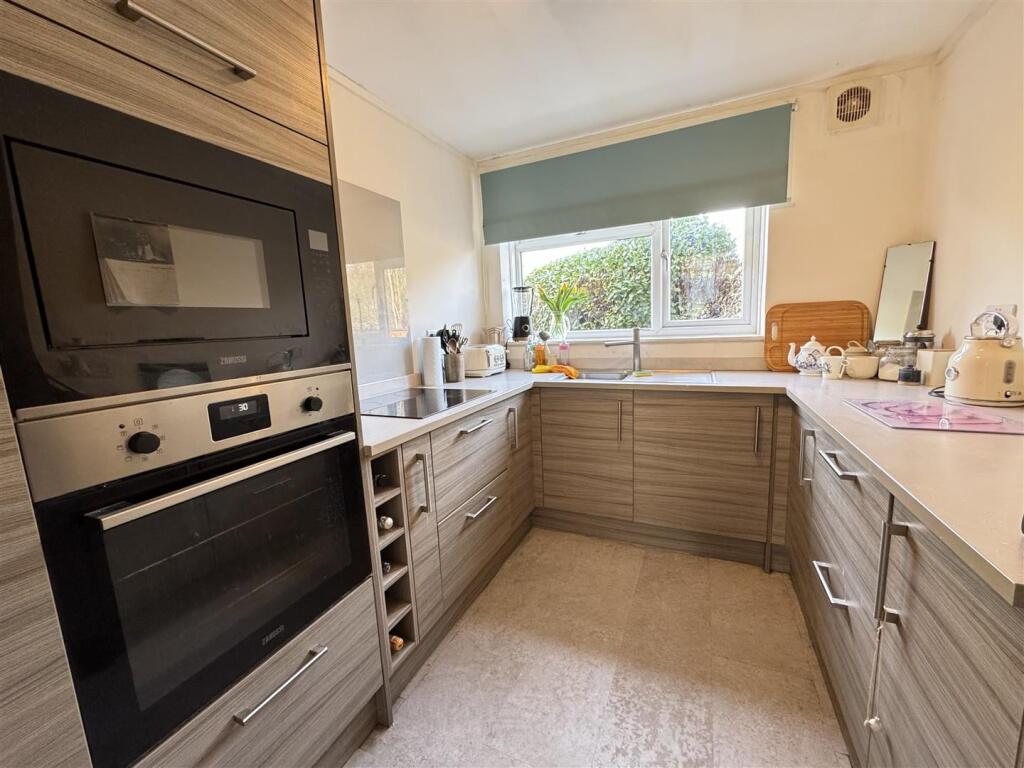 Additional image 7 of Woburn Crescent, Great Barr, Birmingham