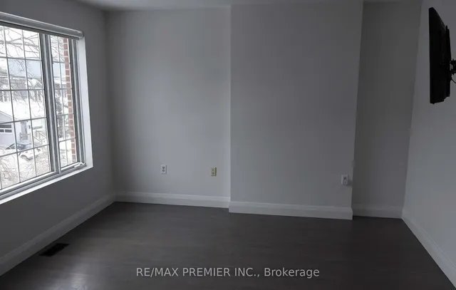 Additional image 5 of 694 Willard Ave