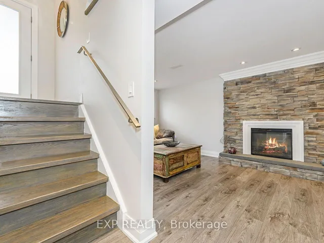 Additional image 27 of 3496 Caplan Cres