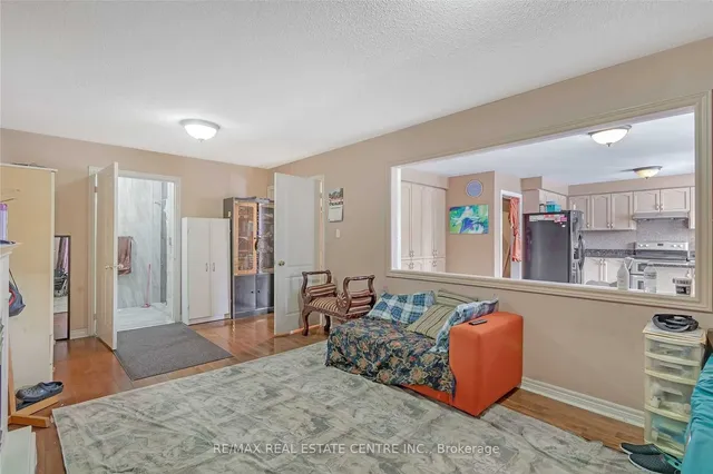 Additional image 19 of 21 Sprucelands Ave