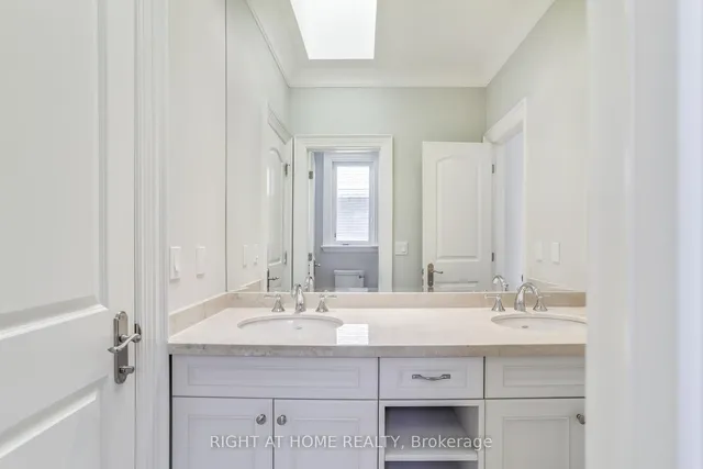 Additional image 35 of 1 Geranium Crt