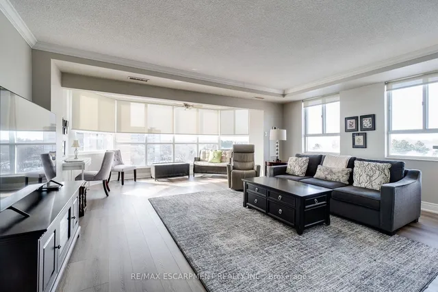 Additional image 19 of 5280 Lakeshore Rd Unit 801