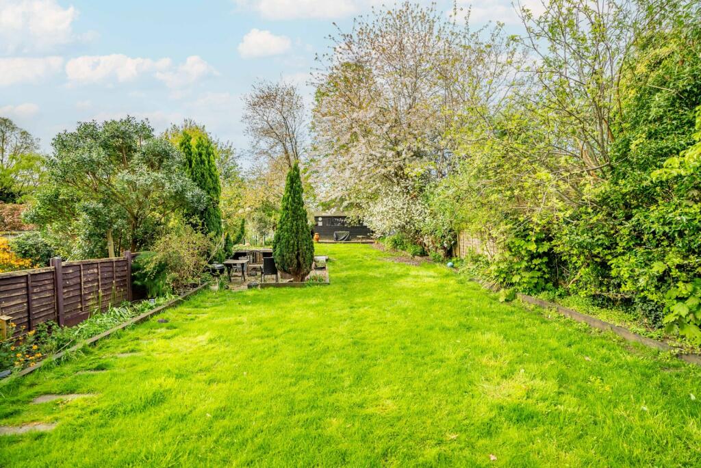 Additional image 16 of Pondfield Crescent, St. Albans, Hertfordshire, AL4