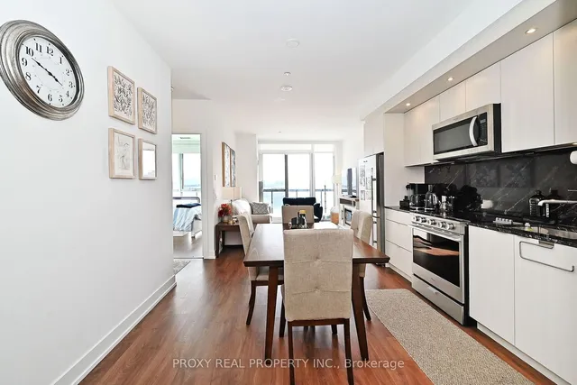 Additional image 30 of 20 Inn On The Park Dr Unit 833