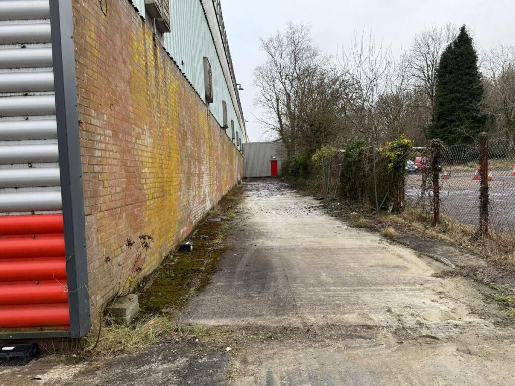 Additional image 4 of Unit 2,Wellington Street, Aberdare, South Glamorgan, Rhondda Cynon Taff, CF44