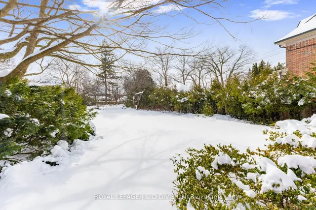 Additional image 39 of 379 Glencairn Ave