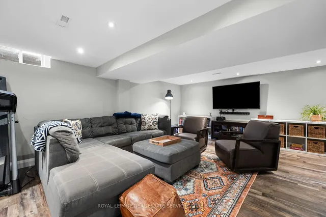 Additional image 33 of 3125 Pinemeadow Dr Unit #9