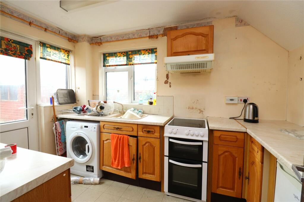 Additional image 4 of Carisbrooke Court, New Milton, Hampshire, BH25