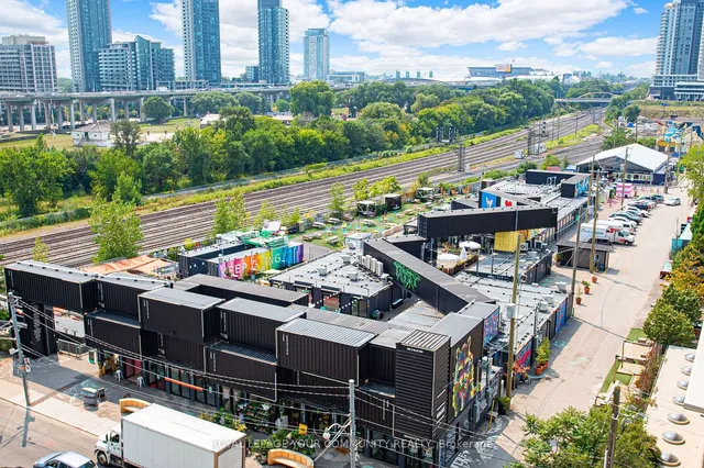 Additional image 39 of 27 Bathurst St Unit 517W