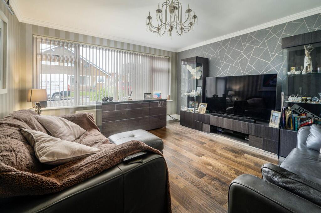 Additional image 11 of Moorside Crescent, Drighlington