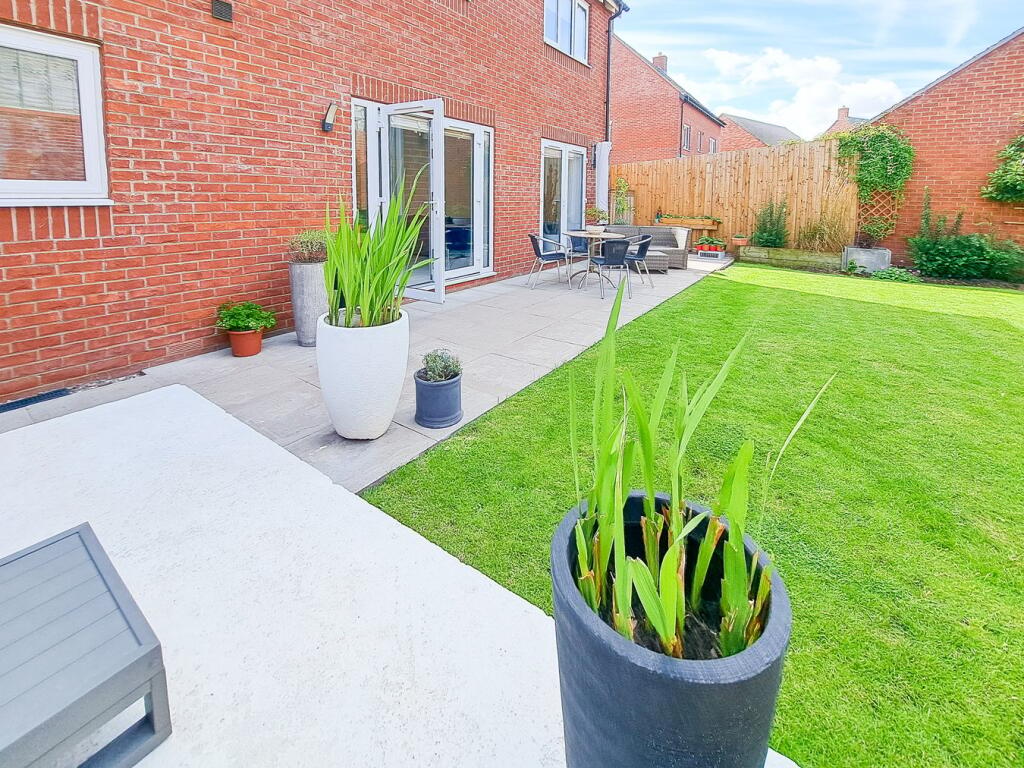 Additional image 25 of Yarrow Close, Tamworth, B79