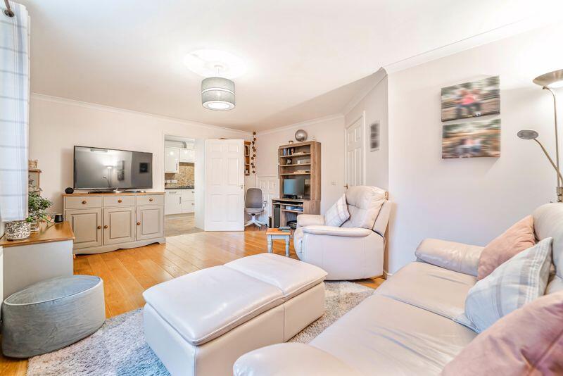 Additional image 2 of Oaktree Place, St Georges - FABULOUS SEMI