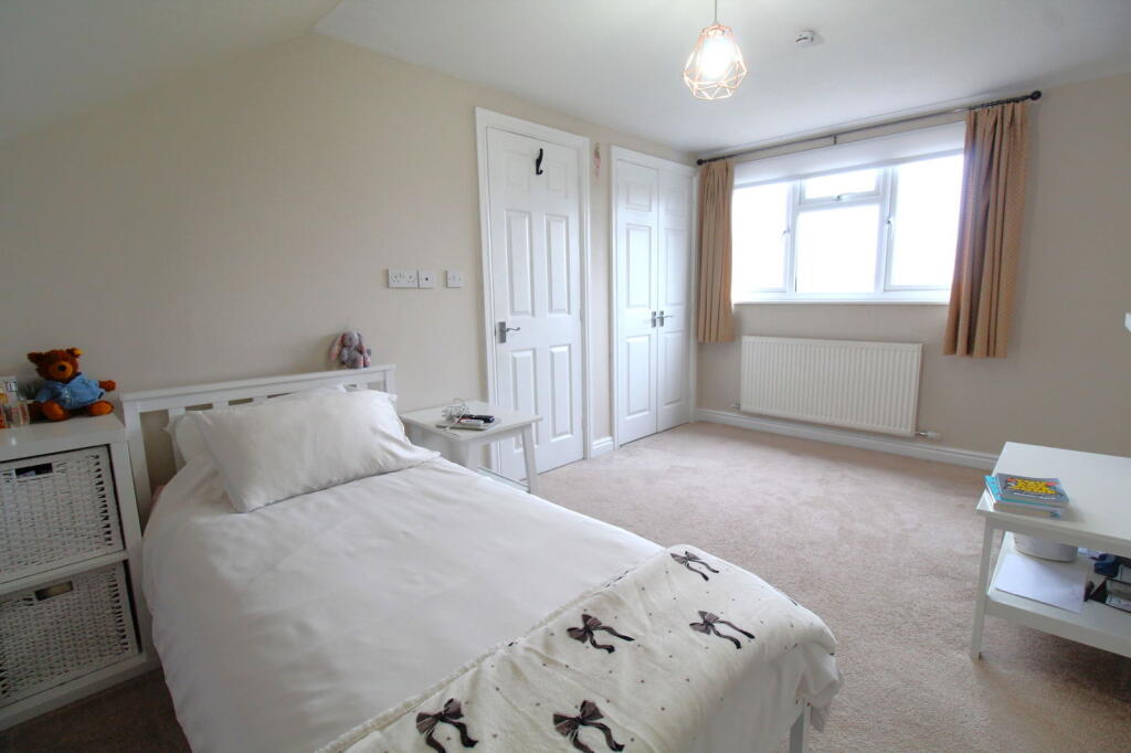 Additional image 15 of ROMSLEY, Eastleigh Drive