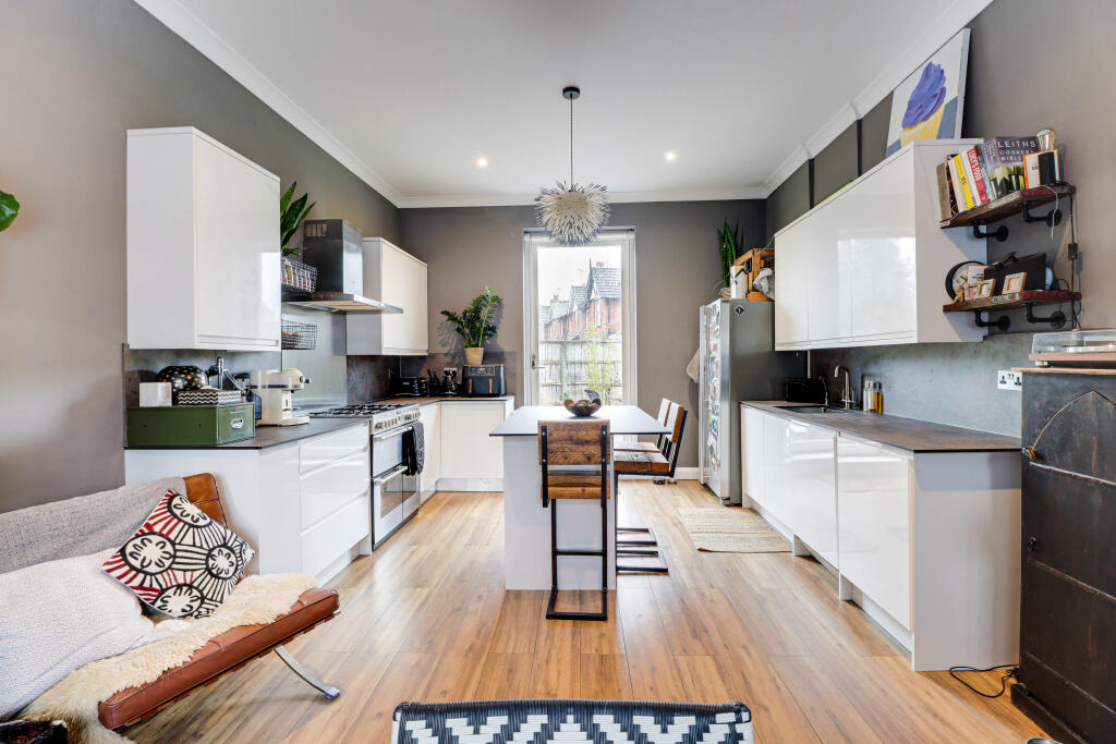 Additional image 3 of Luton Road, Harpenden, Hertfordshire, AL5