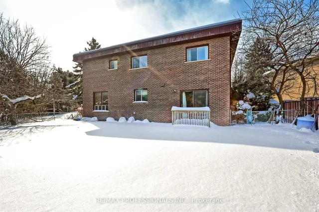 Additional image 35 of 43 Canterbury Cres