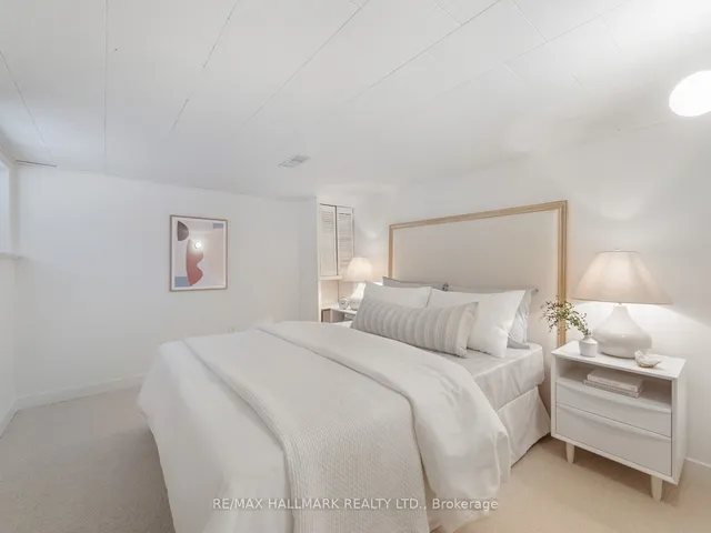 Additional image 38 of 49 Dearbourne Ave