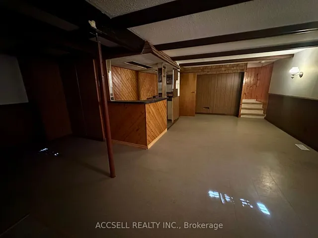 Additional image 16 of 10 Banda Sq