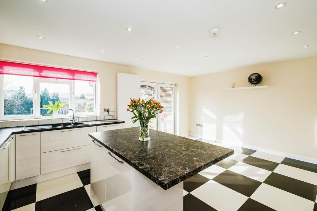 Additional image 3 of Clun Road, Littlehampton, BN17