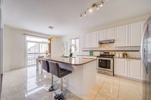 Additional image 17 of 32 Mistyglen Cres