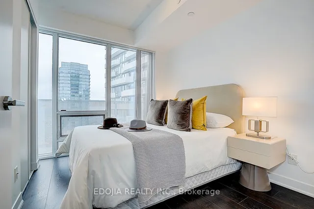 Additional image 20 of 88 harbour St Unit 5910