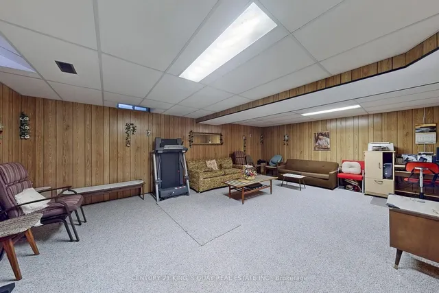 Additional image 36 of 37 Carl Cres