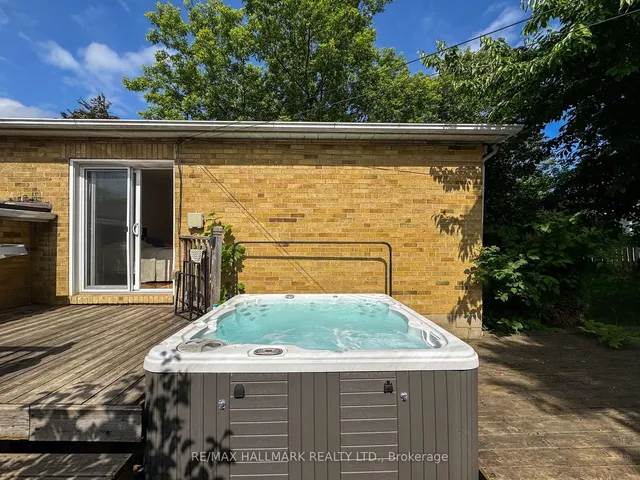 Additional image 28 of 131 Searle Ave