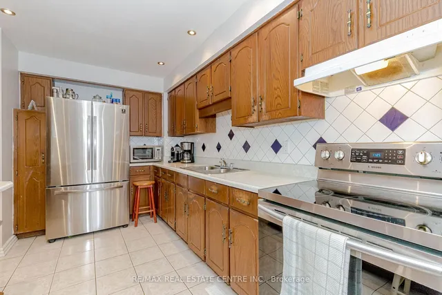 Additional image 19 of 4155 Dursley Cres