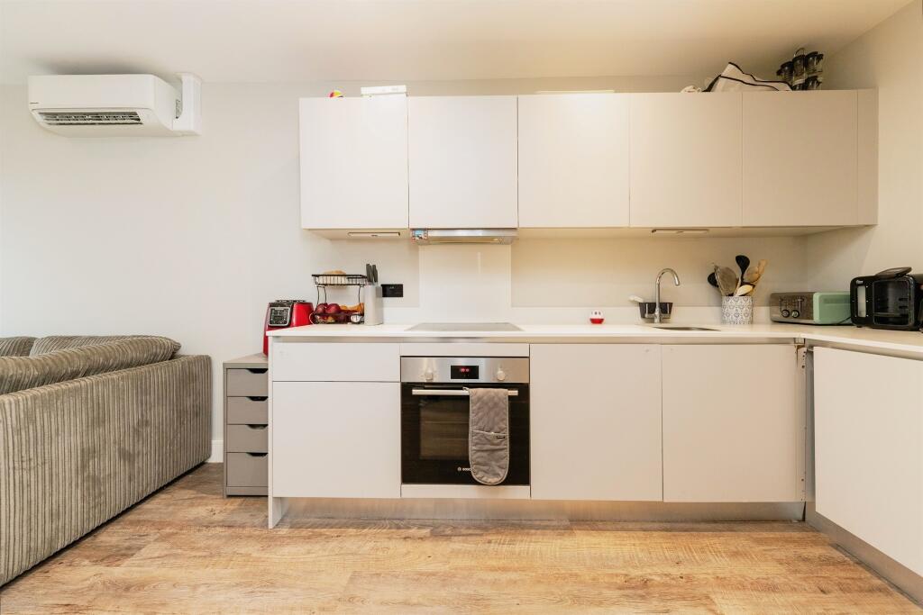 Additional image 8 of Parkway, Welwyn Garden City