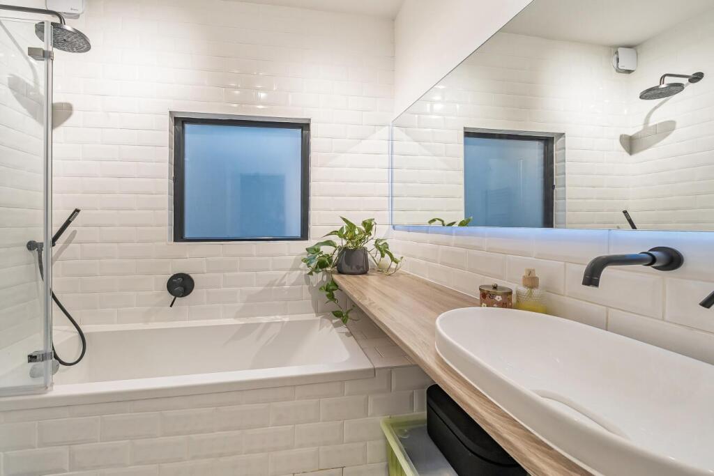 Additional image 7 of Kendall Road, Beckenham