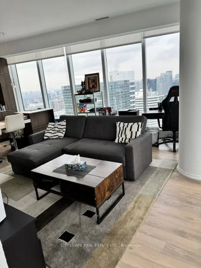 Additional image 10 of 197 Yonge St Unit 4402