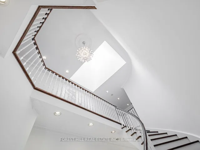 Additional image 10 of 121 Nipigon Ave