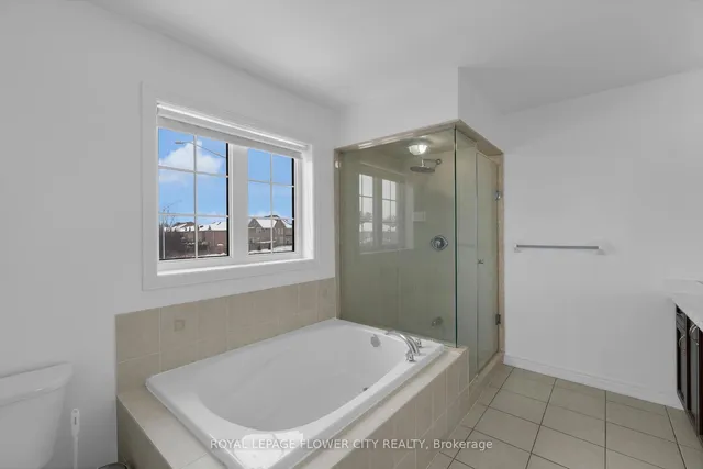 Additional image 24 of 22 Vanwood Cres