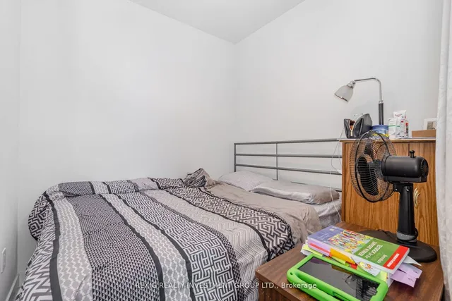 Additional image 16 of 50 George Butchart Dr Unit 301