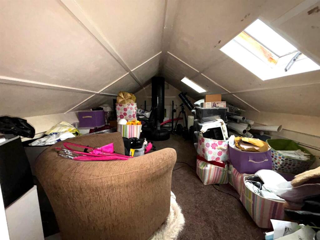 Additional image 11 of Linnet Walk, Hatfield