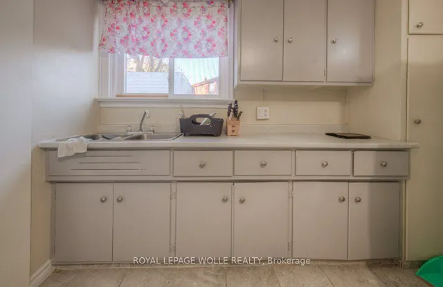 Additional image 18 of 230 Highland Rd