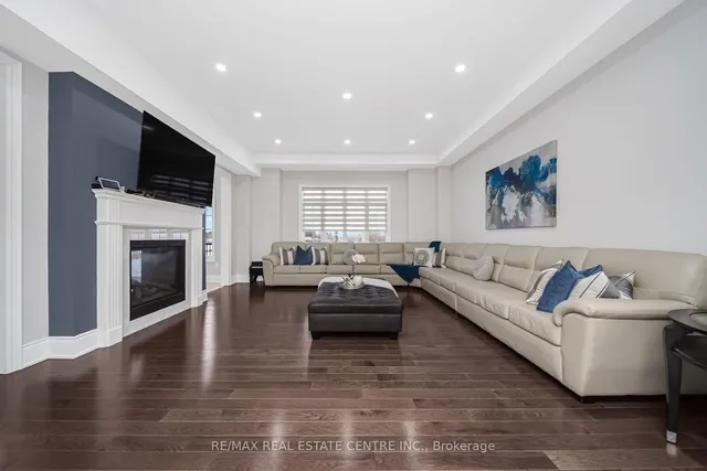 Additional image 14 of 72 BELLADONNA Circ