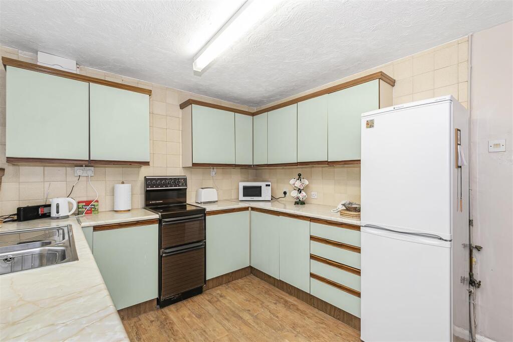 Additional image 17 of Riverside Way, Hanham