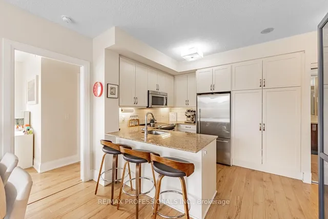 Additional image 6 of 2 Old Mill Dr Unit 417