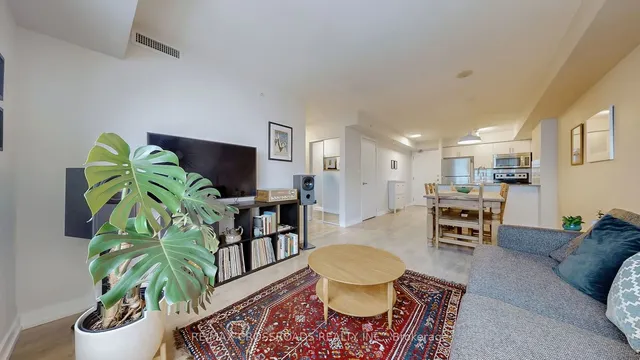 Additional image 5 of 1410 Dupont St Unit 2501