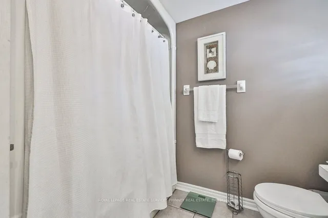 Additional image 16 of 1421 Walker's Line Unit 215