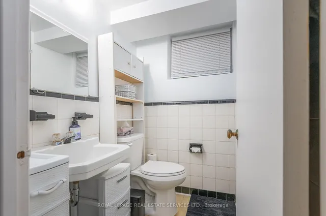 Additional image 31 of 80 Glenden Ave