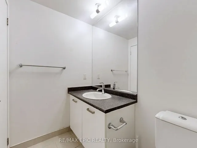 Additional image 35 of 832 Bay St Unit 3208