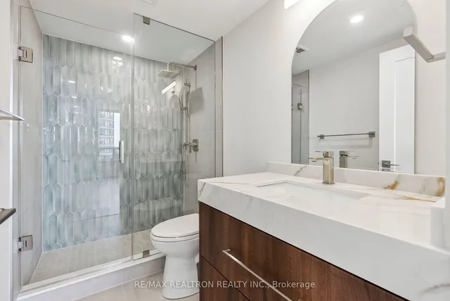 Additional image 19 of 35 Finch Ave Unit 905