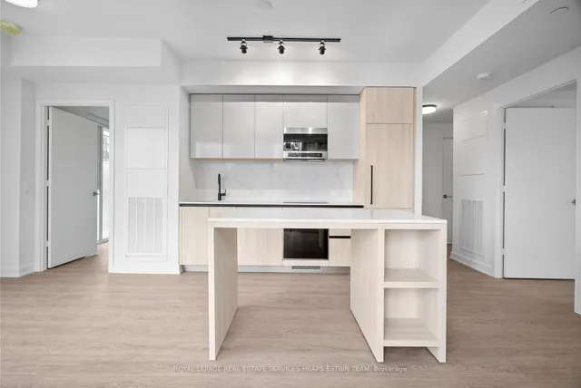 Additional image 30 of 425 Front St Unit 718