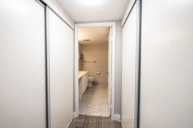 Additional image 27 of 717 Bay St Unit 1004