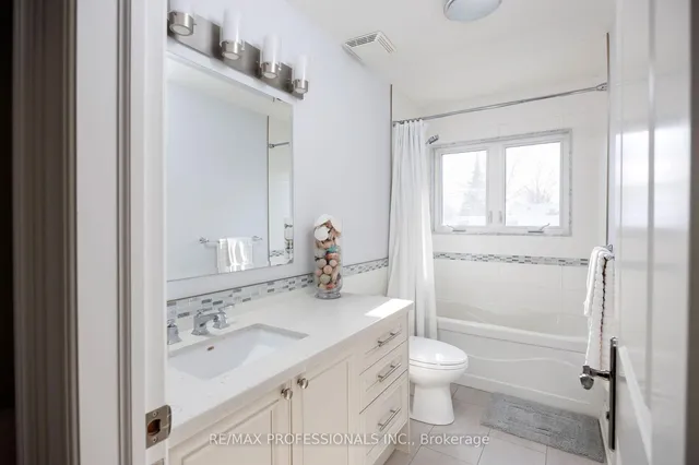 Additional image 26 of 80 Haliburton Ave