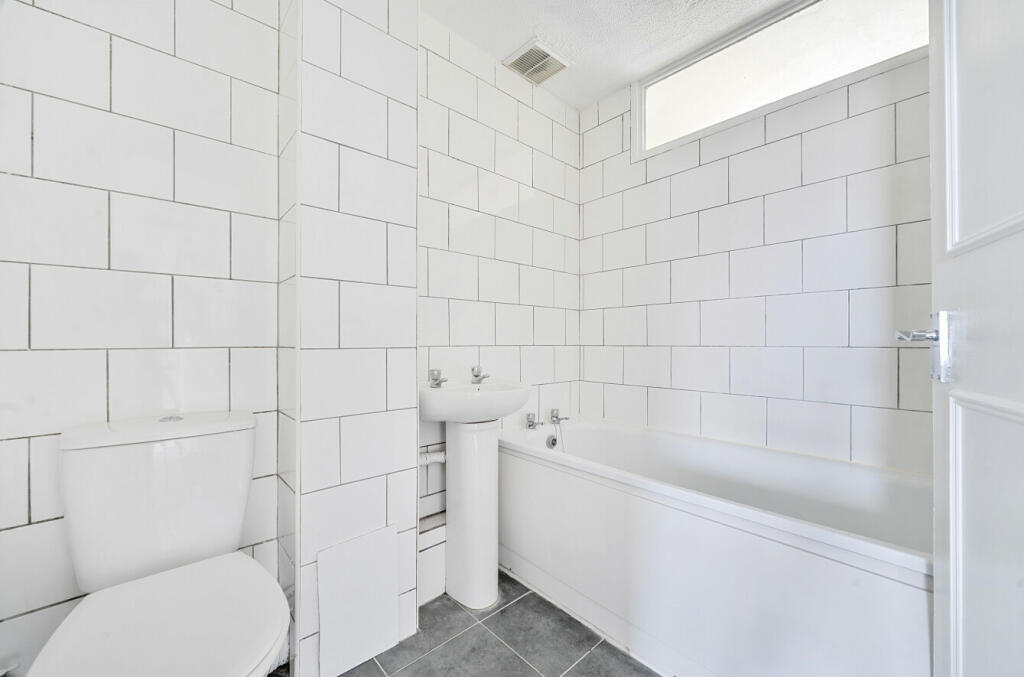 Additional image 13 of Ross Close, Saffron Walden, Essex, CB11