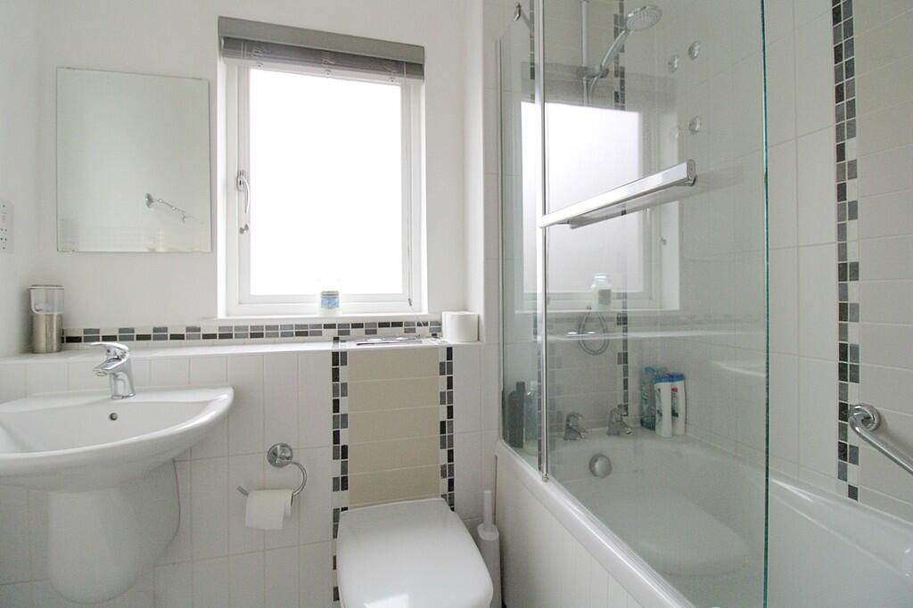 Additional image 23 of The Willows, Highfields Caldecote